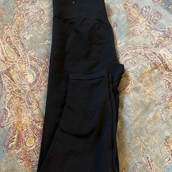 Active wear bundle - Picture 14 of 16